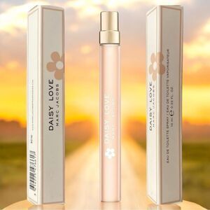 Marc Jacobs Daisy Love Eau de Toilette Travel Spray 10ml - New